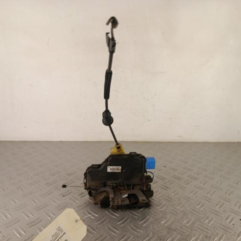 Serrure avant droit SEAT IBIZA 3 Serrure avant droit SEAT IBIZA 3