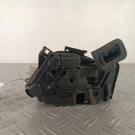 Serrure avant droit VOLKSWAGEN GOLF 6