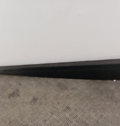 Baguette de porte avant droite RENAULT CLIO 4 Photo n°1