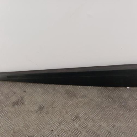 Baguette de porte avant droite RENAULT CLIO 4 Photo n°1