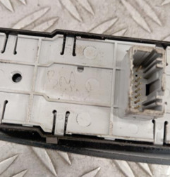 Interrupteur de leve vitre avant gauche RENAULT SCENIC 3 Photo n°4