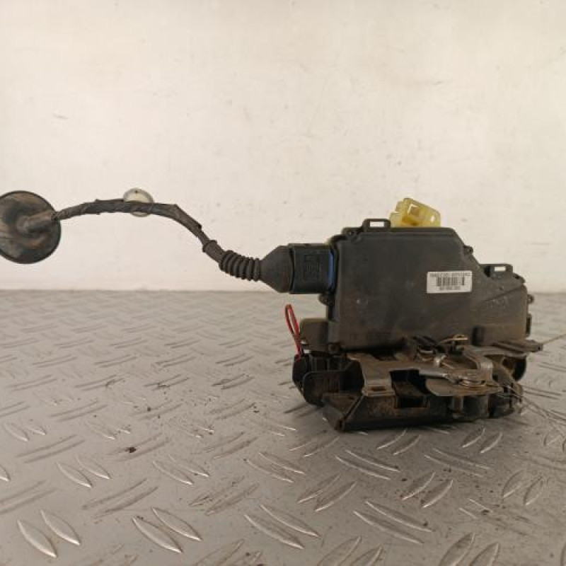 Serrure avant gauche SEAT IBIZA 3 Serrure avant gauche SEAT IBIZA 3