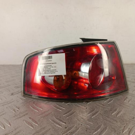 Feu arriere principal gauche (feux) SEAT IBIZA 3 Photo n°1