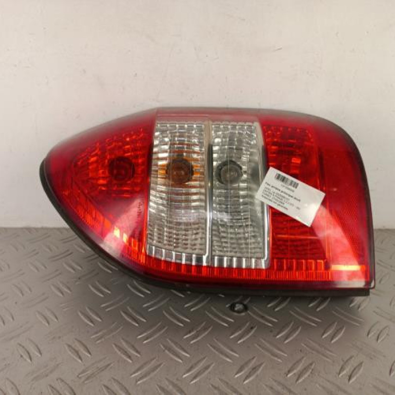 Feu arriere principal droit (feux) OPEL ZAFIRA A Feu arriere principal droit (feux) OPEL ZAFIRA A