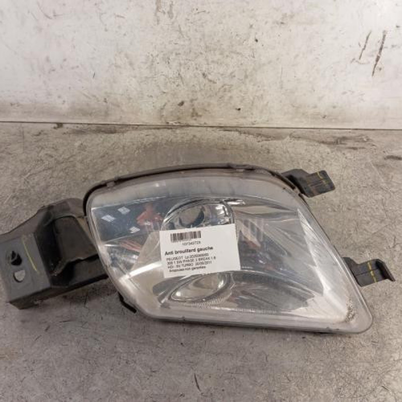 Anti brouillard gauche (feux) PEUGEOT 308 1 SW Anti brouillard gauche (feux) PEUGEOT 308 1 SW