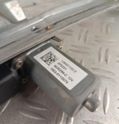 Leve vitre electrique avant gauche RENAULT CLIO 4