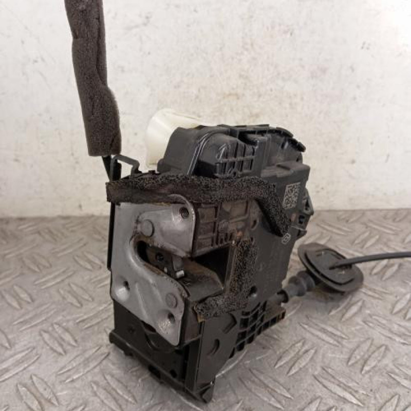 Serrure avant gauche RENAULT CLIO 4 Serrure avant gauche RENAULT CLIO 4