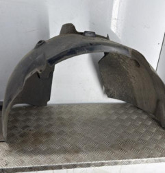 Pare boue avant gauche PEUGEOT 208 1