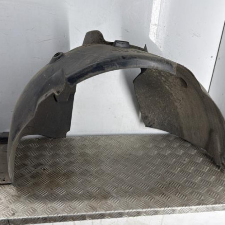Pare boue avant gauche PEUGEOT 208 1