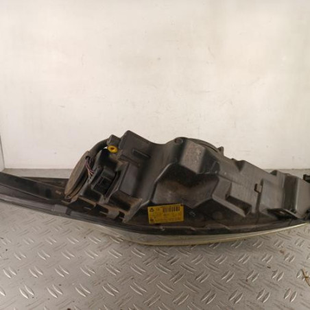Optique avant principal droit (feux)(phare) FORD FIESTA 6