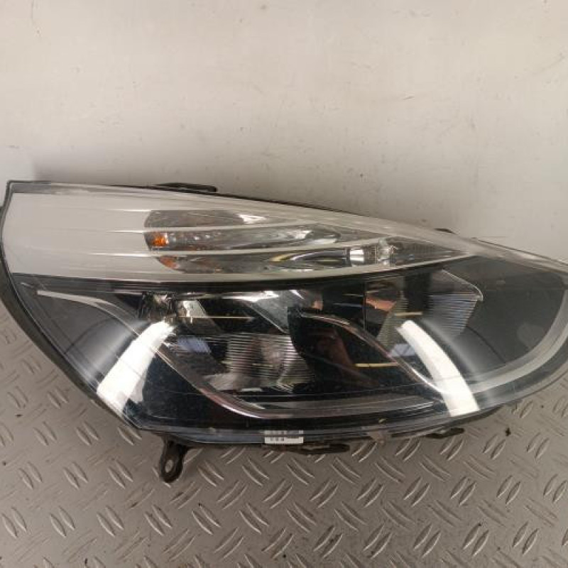 Optique avant principal droit (feux)(phare) RENAULT CLIO 4