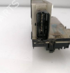 Serrure avant gauche PEUGEOT 208 1