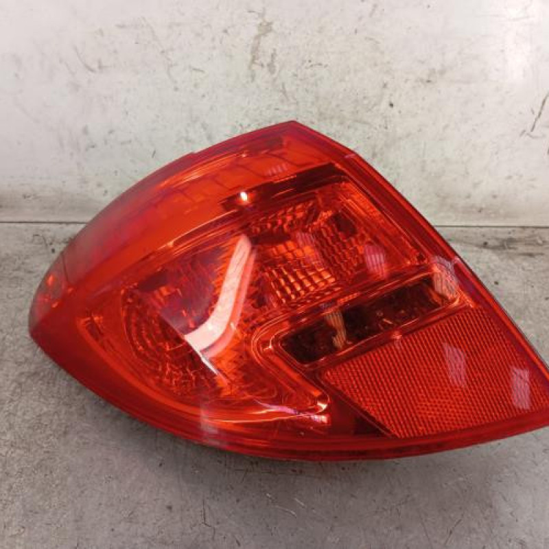 Feu arriere principal gauche (feux) OPEL MERIVA B Feu arriere principal gauche (feux) OPEL MERIVA B