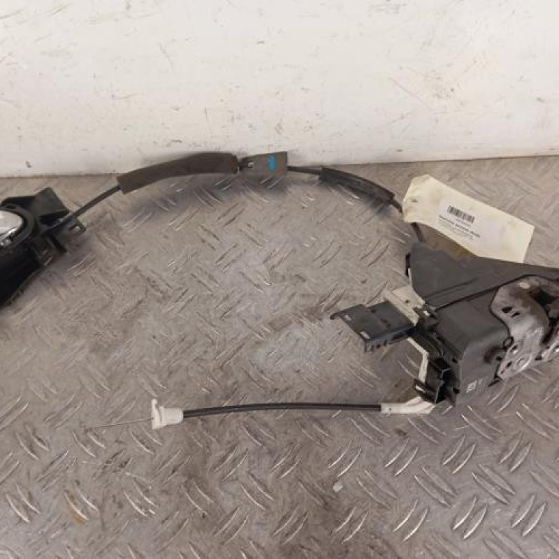 Serrure arriere droit CITROEN C3 2 Serrure arriere droit CITROEN C3 2