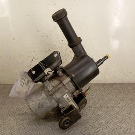 Pompe de direction PEUGEOT 5008 1