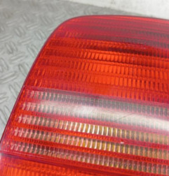 Feu arriere principal droit (feux) VOLKSWAGEN PASSAT 4 Photo n°3