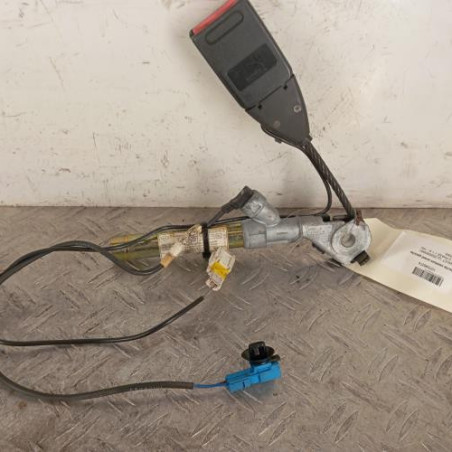 Attache ceinture avant gauche RENAULT CLIO 2 Photo n°1