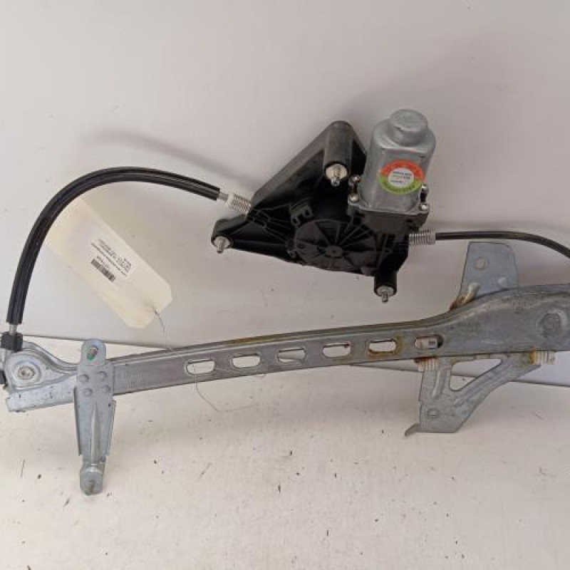 Leve vitre electrique avant gauche PEUGEOT 108