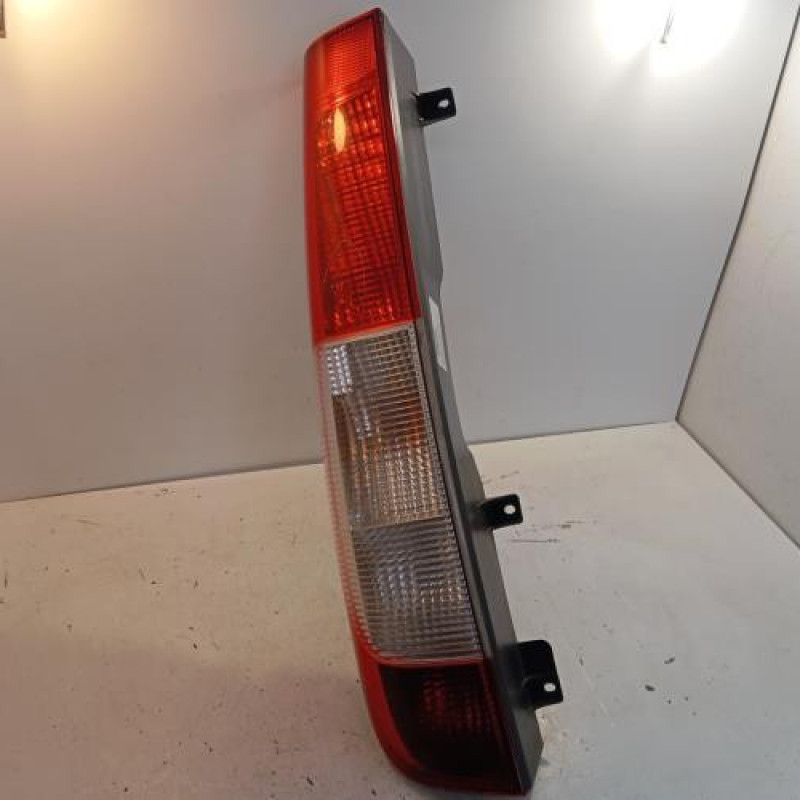Feu arriere principal gauche (feux) MERCEDES VITO 639