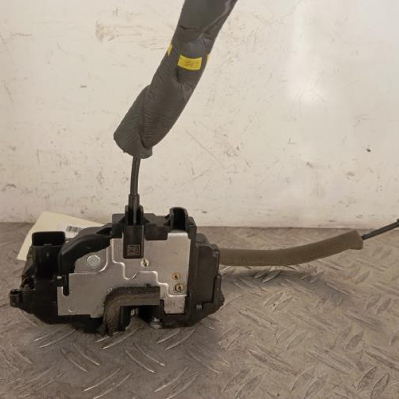 Serrure avant droit RENAULT LAGUNA 3 Serrure avant droit RENAULT LAGUNA 3