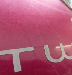 Malle/Hayon arriere RENAULT TWINGO 2 Photo n°6