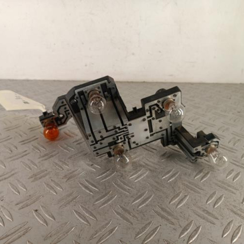 Platine feu arriere gauche PEUGEOT 407 Platine feu arriere gauche PEUGEOT 407
