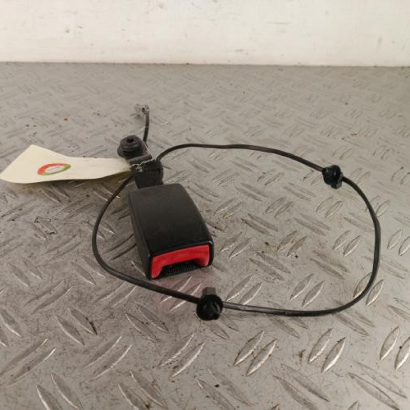 Attache ceinture avant gauche FIAT GRANDE PUNTO