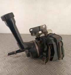 Pompe de direction PEUGEOT 308 1