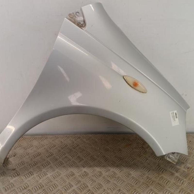 Aile avant droit TOYOTA YARIS 1