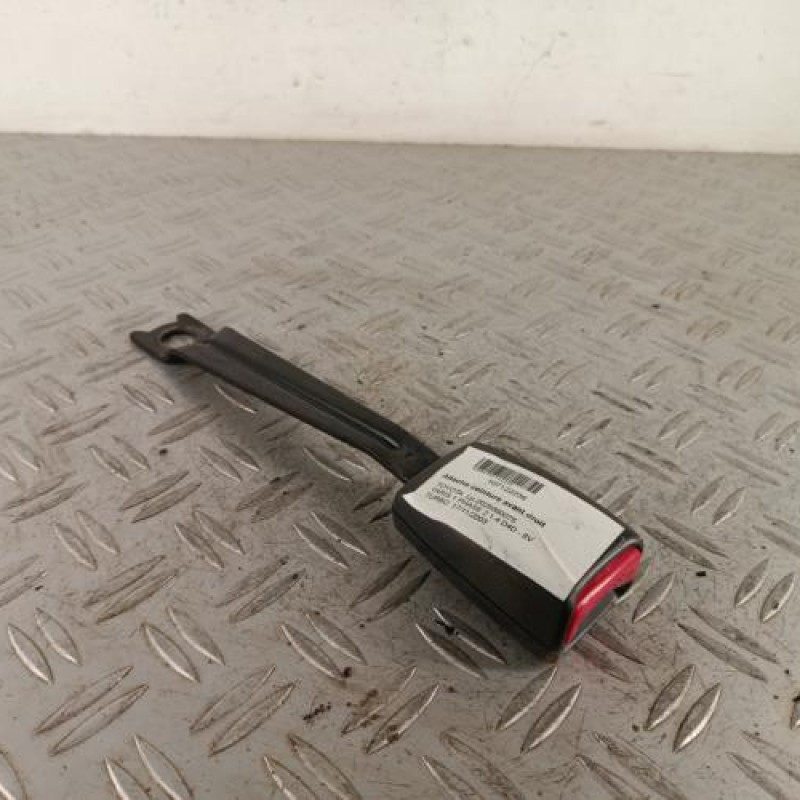 Attache ceinture avant droit TOYOTA YARIS 1