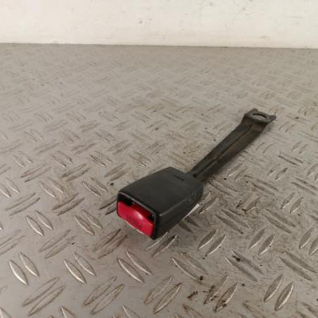 Attache ceinture avant gauche TOYOTA YARIS 1