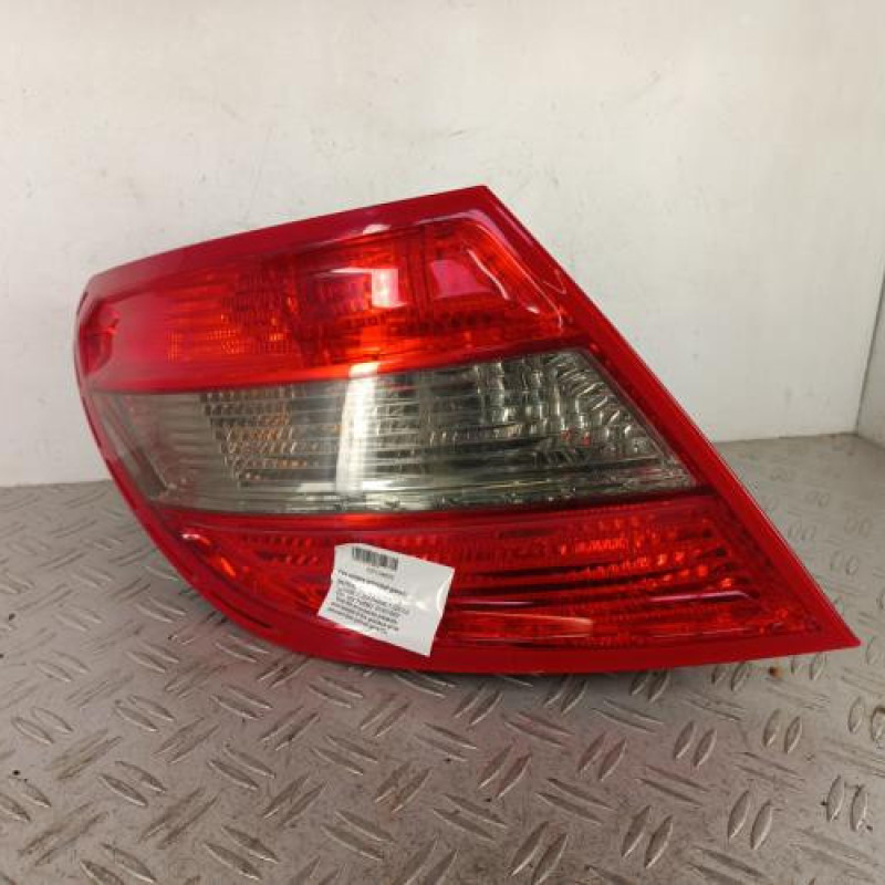 Feu arriere principal gauche (feux) MERCEDES CLASSE C 204