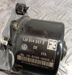 Bloc ABS (freins anti-blocage) VOLKSWAGEN NEW BEETLE 1 Photo n°4
