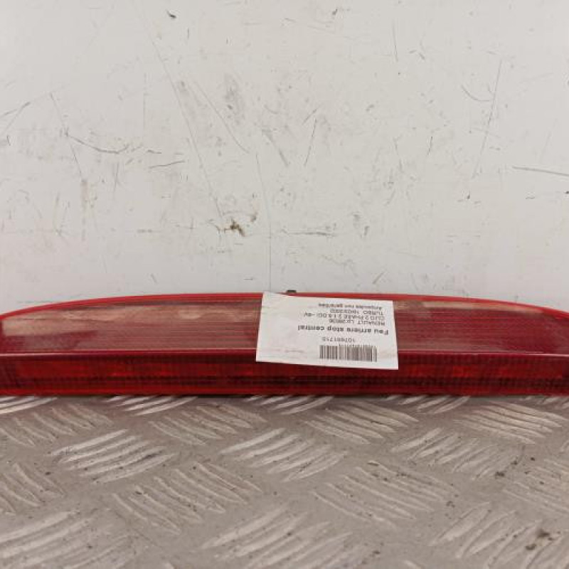 Feu arriere stop central RENAULT CLIO 2 Feu arriere stop central RENAULT CLIO 2
