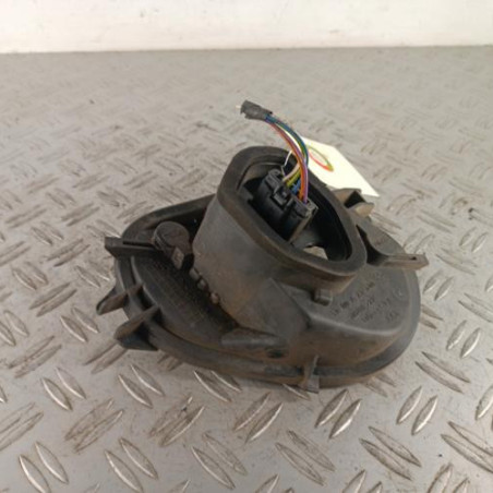 Platine feu arriere droit PEUGEOT 208 1