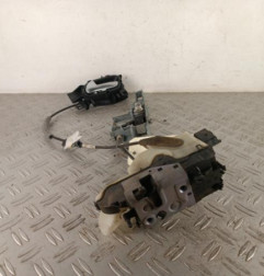 Serrure avant gauche PEUGEOT 208 1
