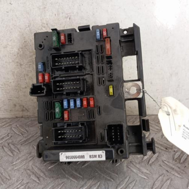 Boitier servitude moteur (BSM) PEUGEOT 307