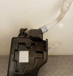 Vase de lave glace VOLKSWAGEN POLO 5 Photo n°1
