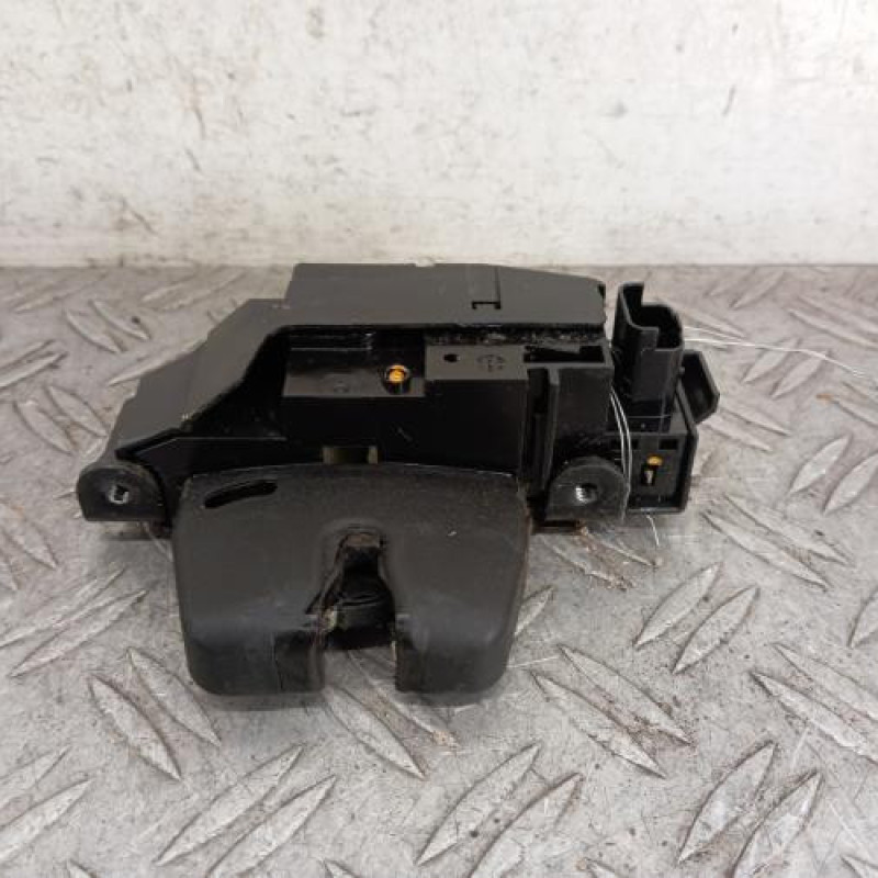 Serrure de hayon PEUGEOT 308 2 Serrure de hayon PEUGEOT 308 2