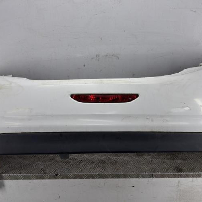 Pare choc arriere PEUGEOT 208 1