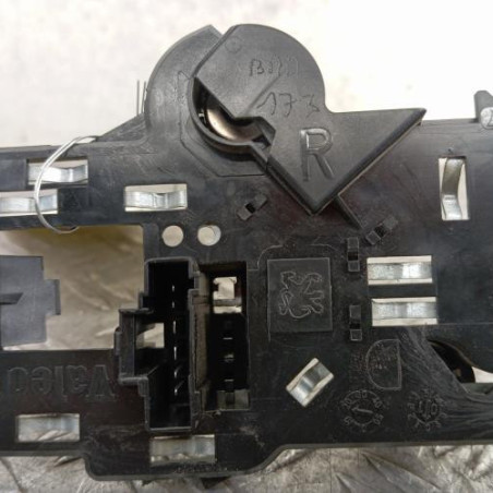 Platine feu arriere droit PEUGEOT 307