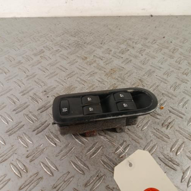 Interrupteur de leve vitre avant gauche RENAULT MEGANE 2