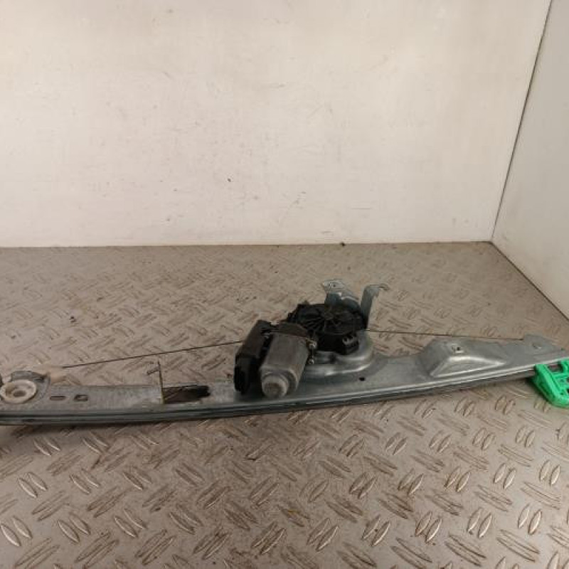 Leve vitre electrique avant droit RENAULT SCENIC 2