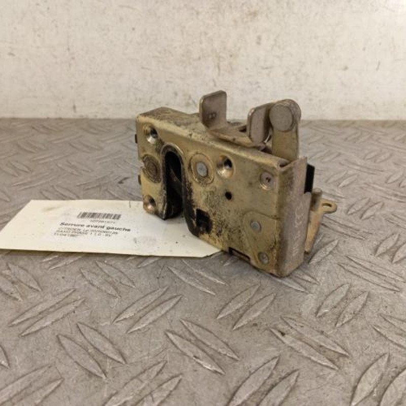Serrure avant gauche CITROEN SAXO