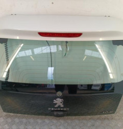 Lunette arriere PEUGEOT 108 Photo n°1