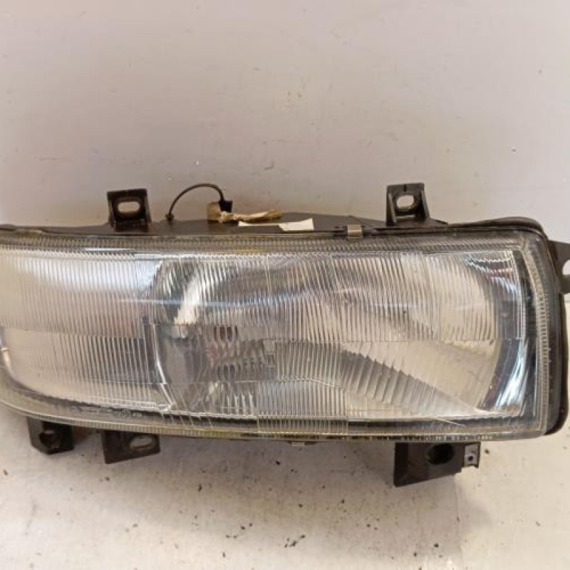 Optique avant principal droit (feux)(phare) RENAULT MASTER 2