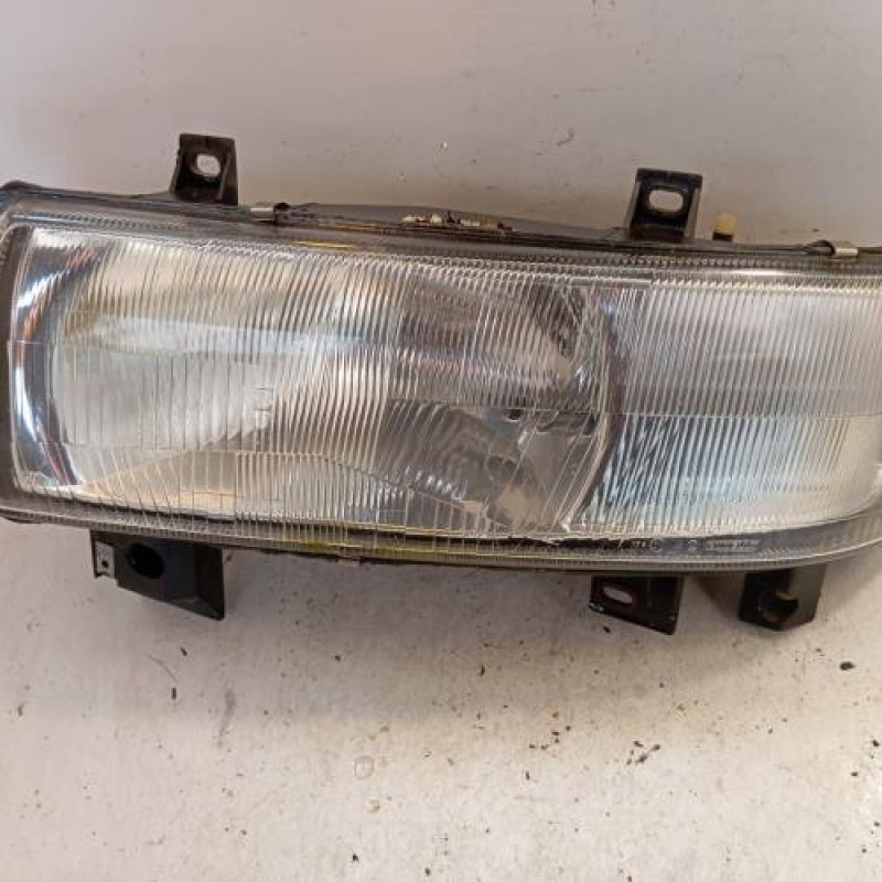 Optique avant principal gauche (feux)(phare) RENAULT MASTER 2