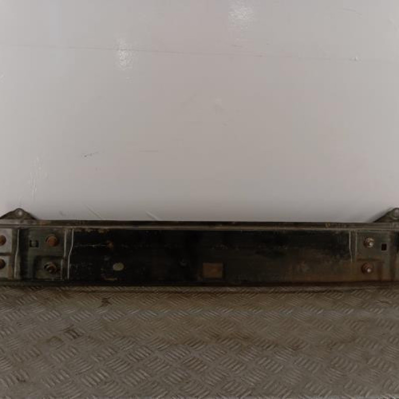 Renfort pare choc arriere (traverse) TOYOTA AURIS 1