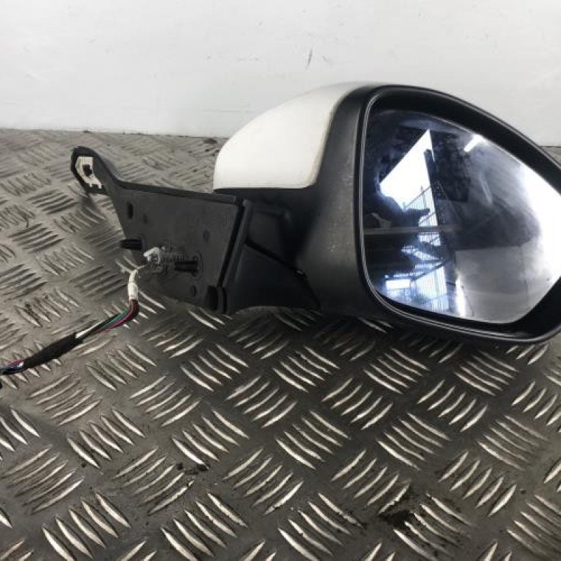Retroviseur droit PEUGEOT 208 1
