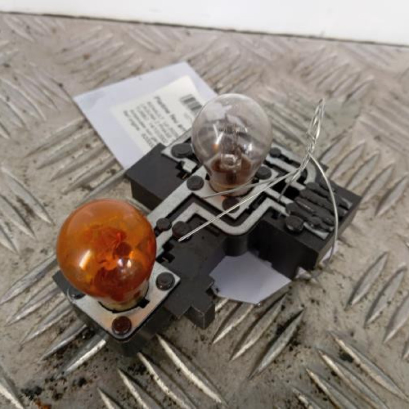 Platine feu arriere droit RENAULT LAGUNA 2